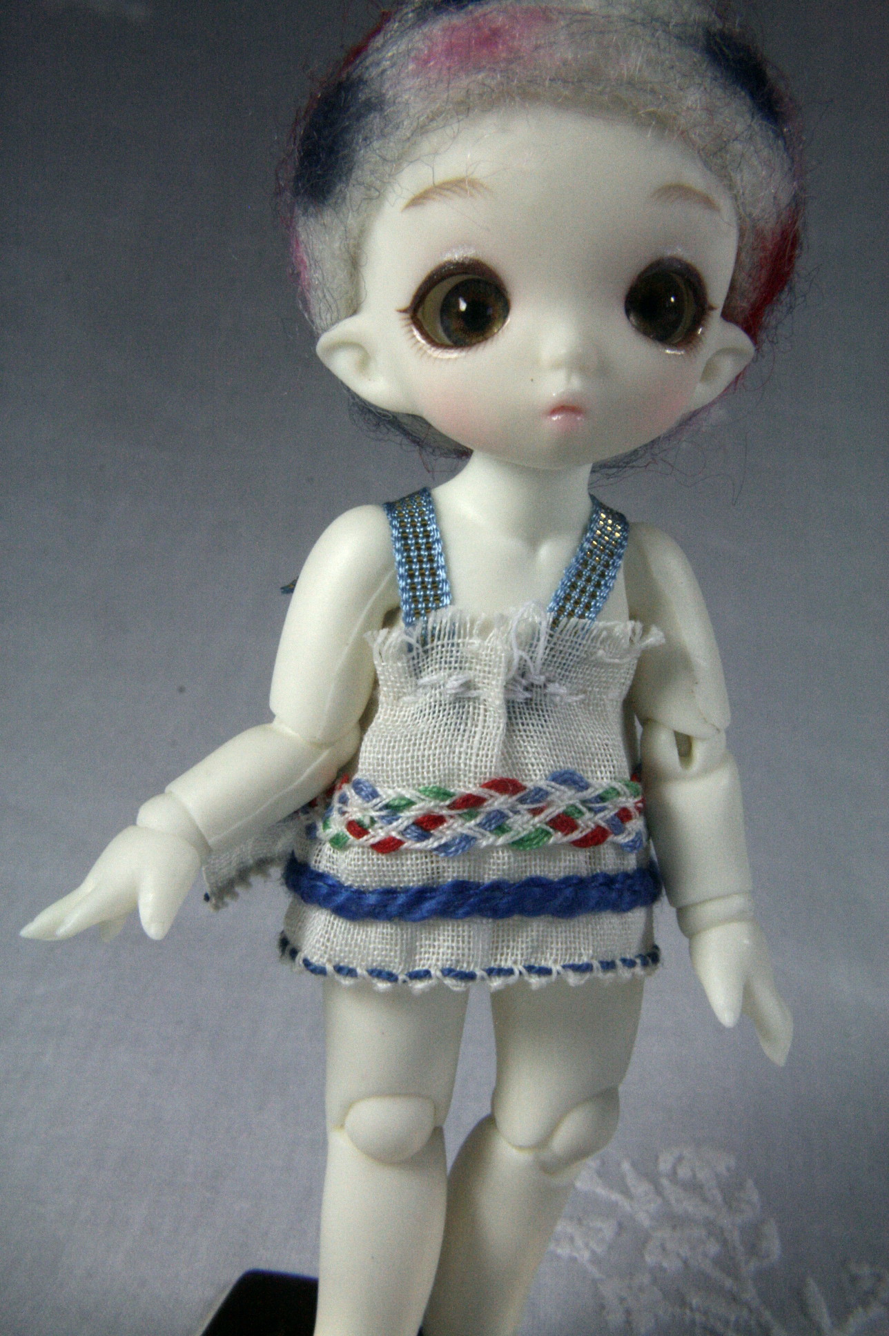 Kitshy vintage trim dress